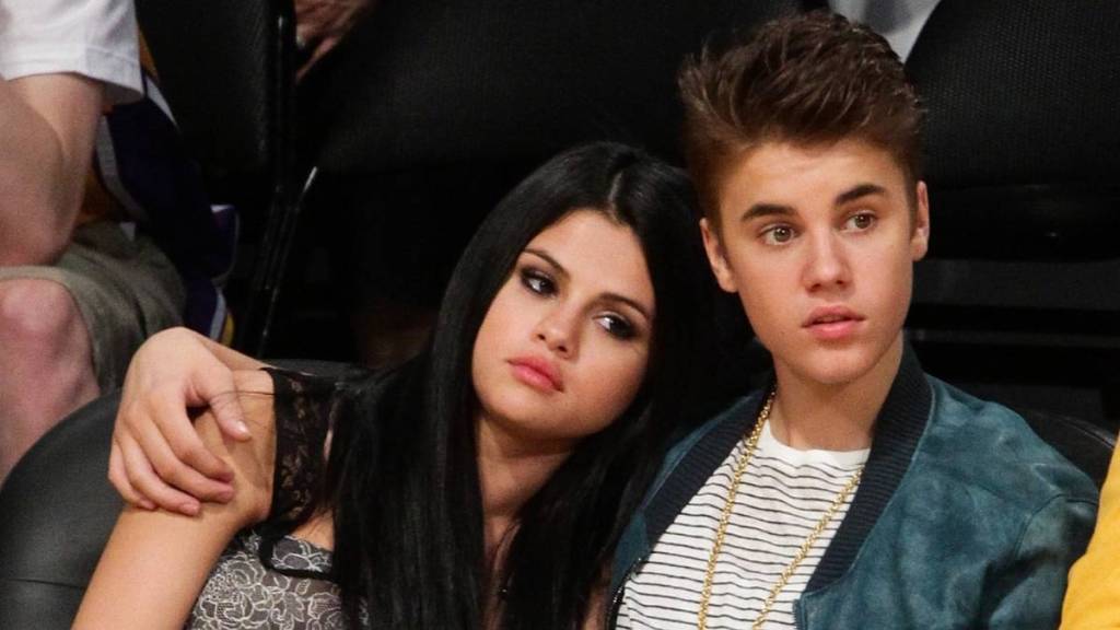 Justin Bieber Caught Liking Kissing Photo With Ex Selena Gomez — Report