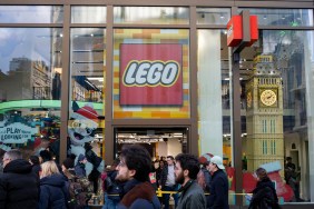 LEGO’s New 2102-Piece Puppy Set Is a Dog Lover’s Dream