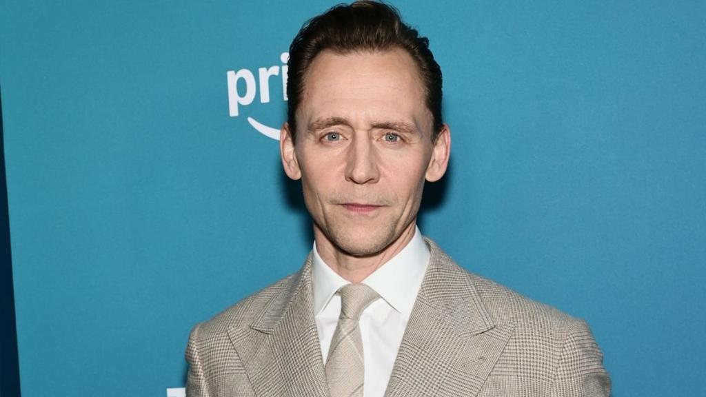 Tom Hiddleston Might Become the Next James Bond