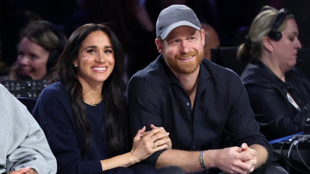 Prince Harry & Meghan Markle Take Date Night Courtside Amid Rumors