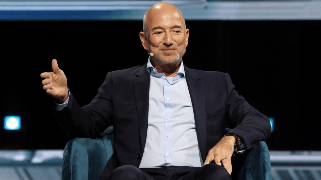 Jeff Bezos Confuses Internet With 'Turtle' Image, Elon Musk Comments