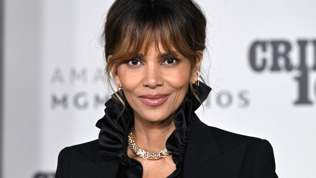 Halle Berry orgasm sex