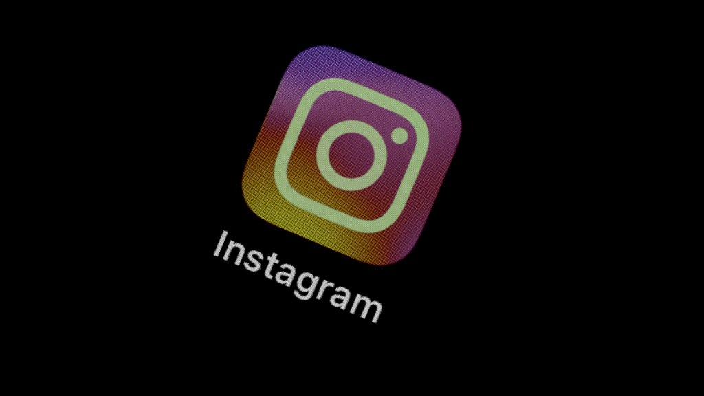 Instagram Head Denies Social Media Is ‘Clinically Addictive’