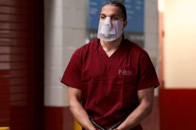 Patriots’ Mack Hollins Goes Viral for His Pre-Game Prison Uniform Look