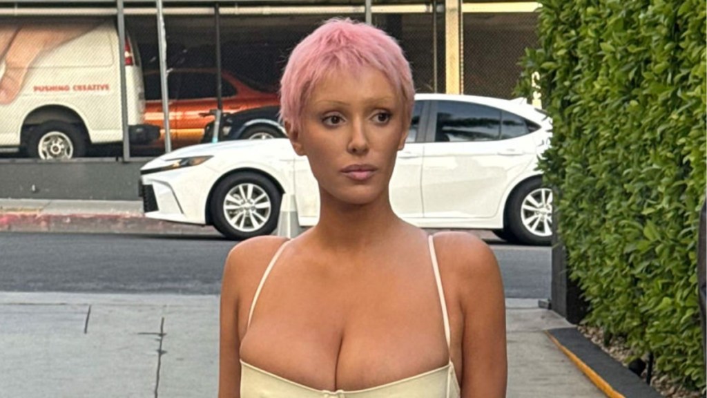 Bianca Censori Drops Shocking Hair Transformation in Micro Miniskirt