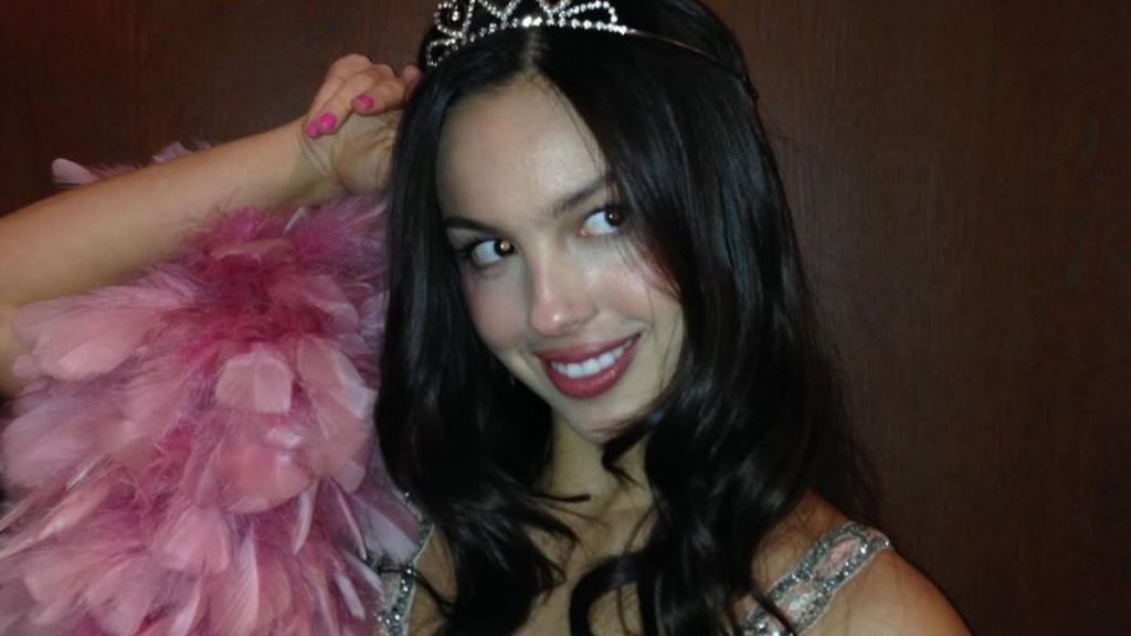 Olivia Rodrigo Brings the Heat in Daring Mini Dress for Birthday Bash