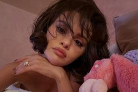 Selena Gomez Sizzles in Strapless Monokini During Mexico Vacation