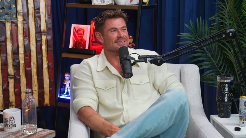 Theo Von's Reaction to Chris Hemsworth's Looks Goes Viral