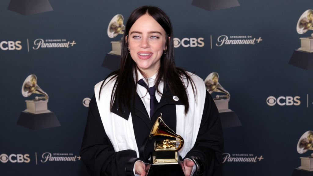 Billie Eilish Fuels Engagement Buzz With Suggestive Ring at Grammys