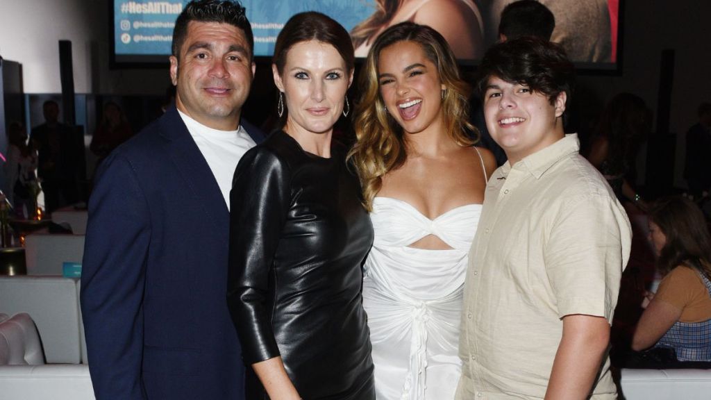 Addison Rae’s Dad Arrested for Allegedly Exposing Himself in Public, Court Doc Claims