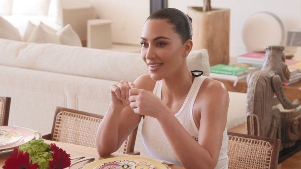 Kim Kardashian’s Baby Tee Is Valentine’s Ready Amid Dating Rumors