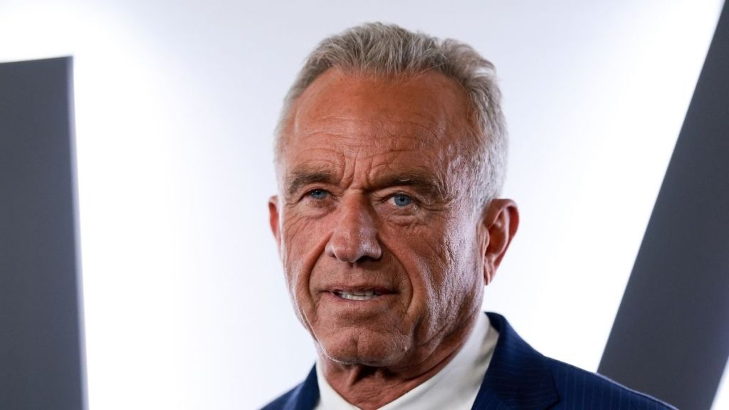 RFK Jr. Went ‘Dinosaur Bone Hunting’ with Jeffrey Epstein