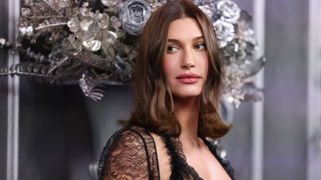 Hailey Bieber Poses in Vintage Tom Ford for Gucci Bikini With a Buckle