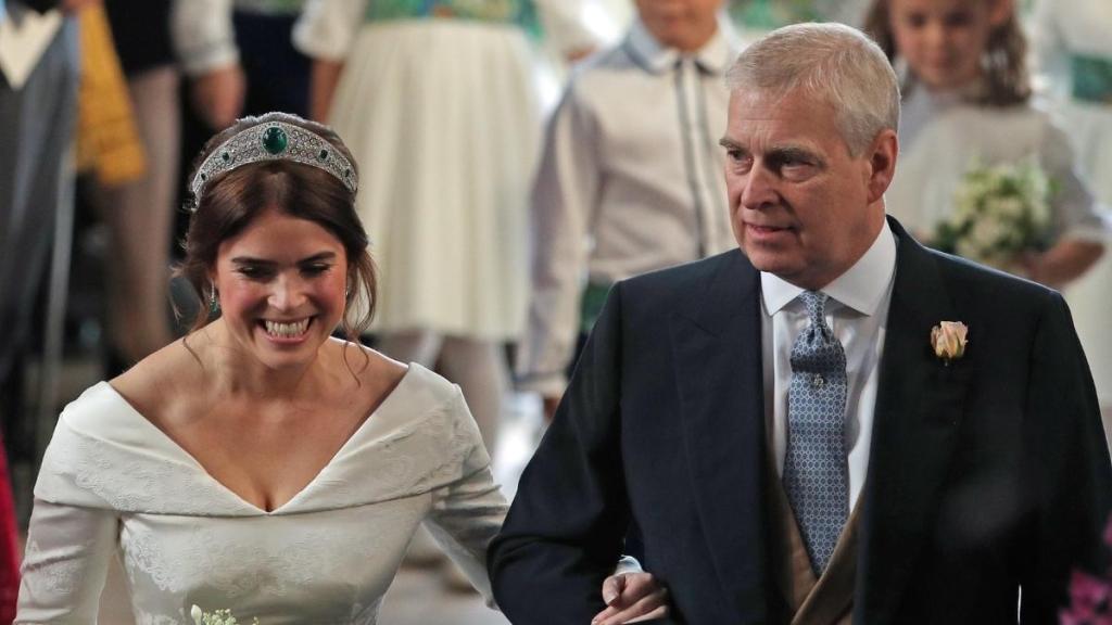 Ex-Prince Andrew's Daughter Distances Herself from Parents — Source