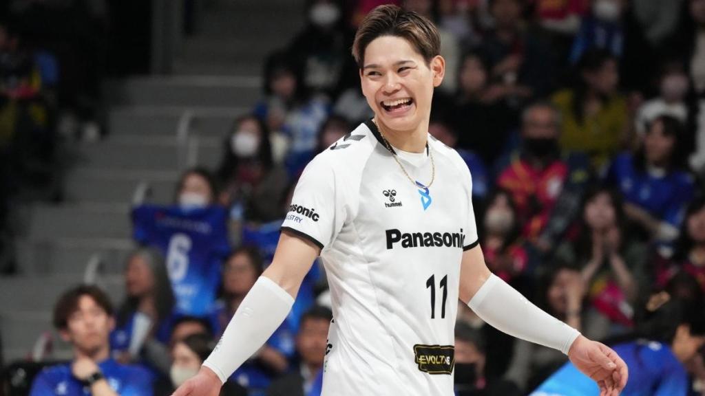 Japanese Volleyball Player Goes Viral for ‘Sliding’ Apology