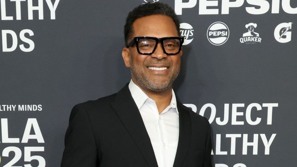 Mike Epps Issues Apology After Nicki Minaj & Donald Trump Sexual Joke