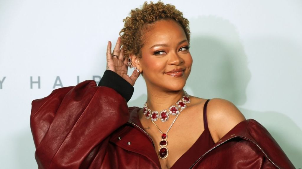 Update on Woman Accused of Shooting at Rihanna's House — Report