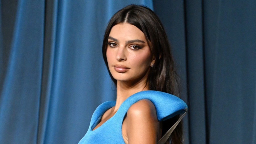Emily Ratajkowski’s Daring Crop Top for Gucci Is Almost Too Bold to Ignore