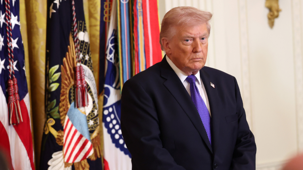 Donald Trump Called Out By CNN Reporter for Ignoring War Questions