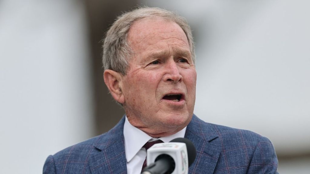 George W. Bush’s Wartime Golf Comments Resurface as Donald Trump Goes to Play