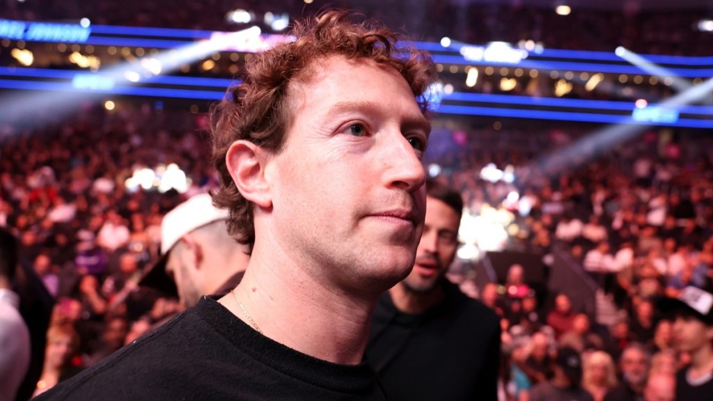 Mark Zuckerberg Got Booed at UFC Event & Internet Has Some Thoughts