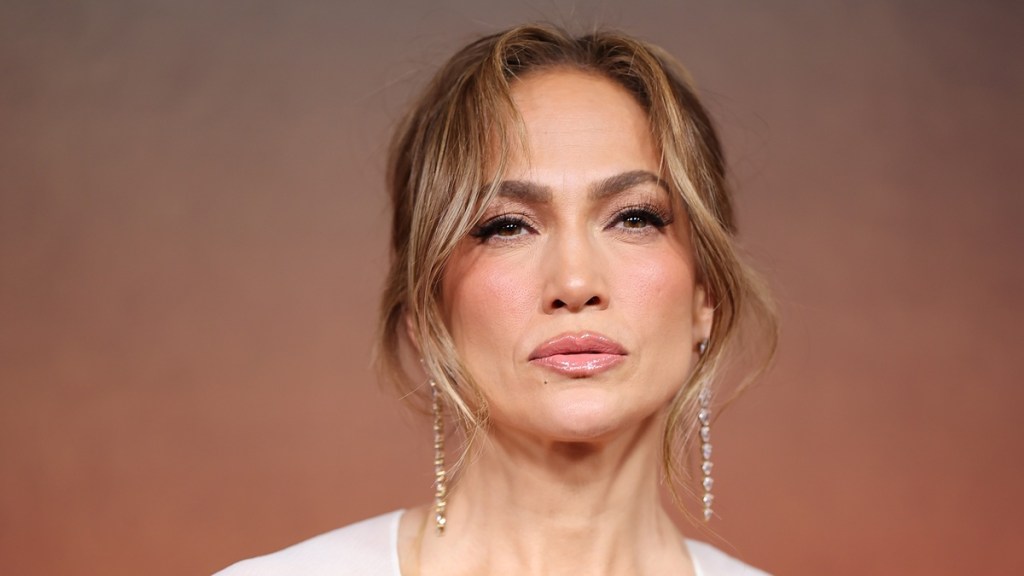 Jennifer Lopez Commands Attention in Backless Fitted Dress Amid Residency Nights