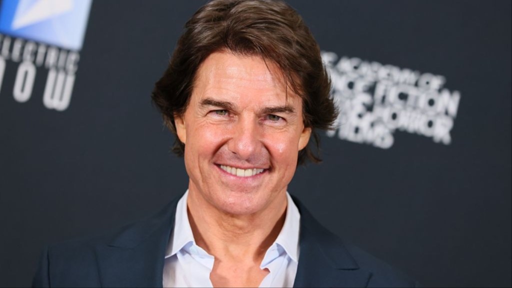 Tom Cruise Shoots a Secret Video for Paramount, Helmed by Wicked Director