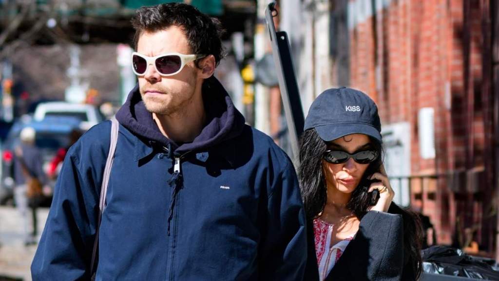 Harry Styles & Zoë Kravitz Enjoy NYC Stroll Hand-In-Hand