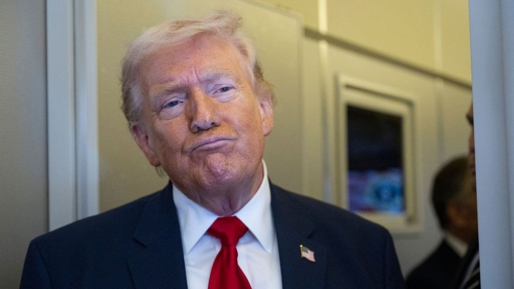 Donald Trump Says $300B Oil Refinery Will Be First New U.S. Plant in Decades