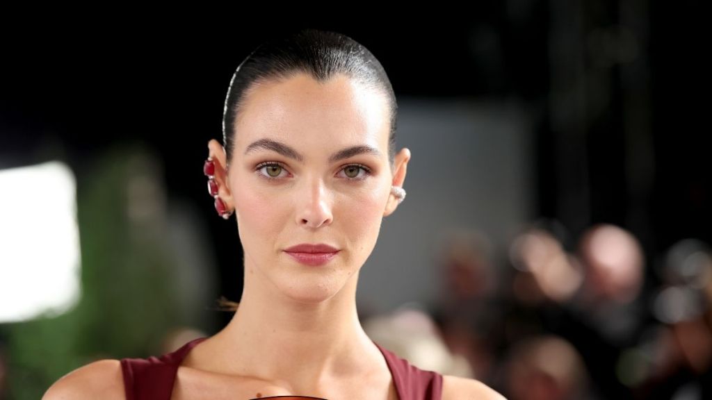 Leonardo DiCaprio’s Girlfriend Makes Waves in Fitted Dress at Vanity Fair Oscar Party