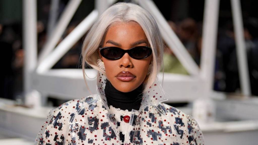 Teyana Taylor Debuts Shocking Icy Blonde Bob at Chanel PFW Show