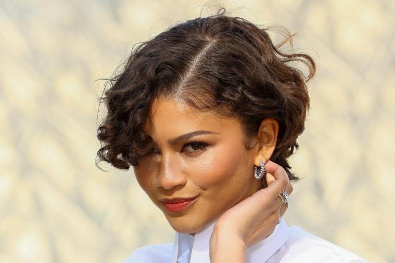 Zendaya's Gold Band at Louis Vuitton PFW Show Has Internet's Attention