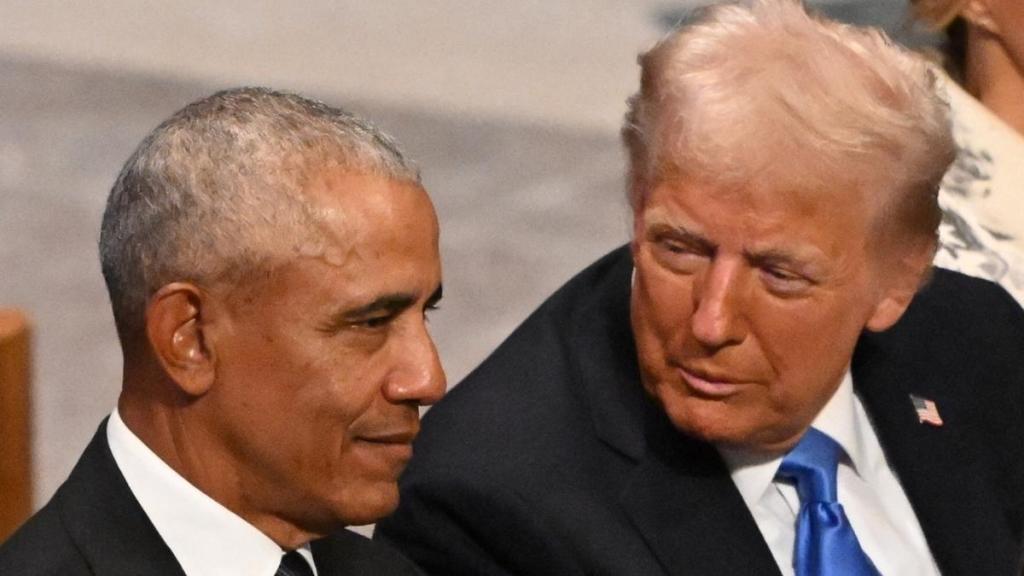Barack Obama Seemingly Slams Donald Trump With 7-Word Remark at Funeral