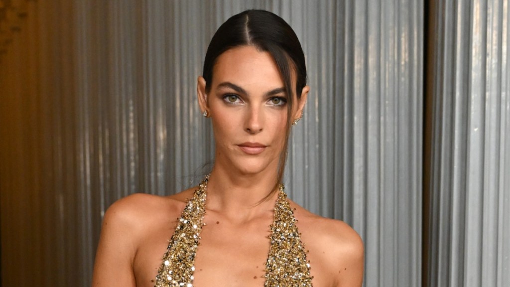 Leonardo DiCaprio’s Girlfriend Drops Lacy Mini Shorts & Crop Top Look in Latest Photo Dump