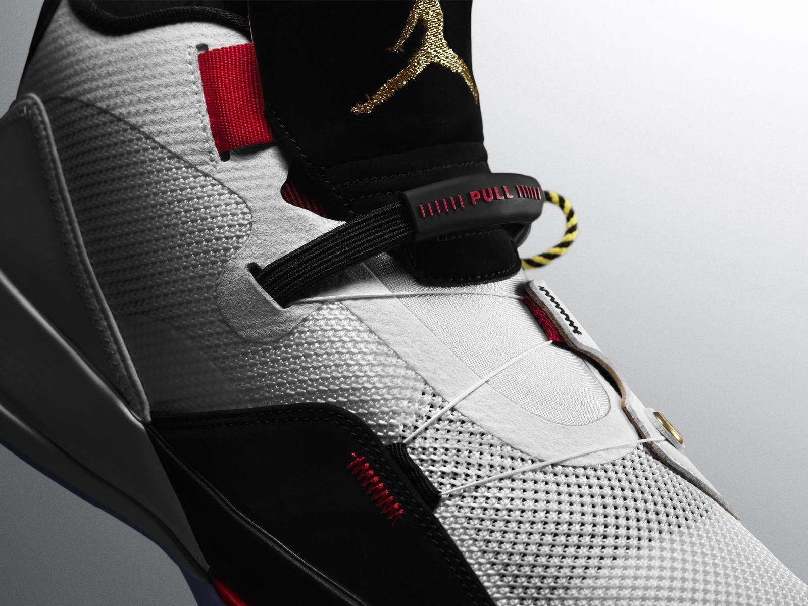 Ho18_jd_ajxxxiii_origins_details_pulltab_81984