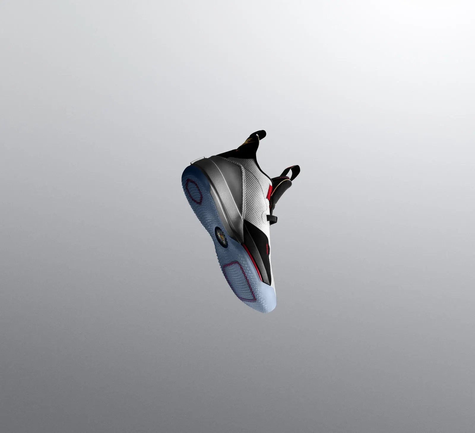 Ho18_jd_ajxxxiii_origins_hero_3qsole_81992