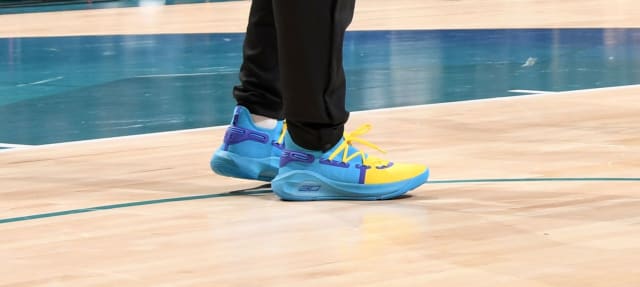 Steph Curry: Under Armour 6 'Jacket'