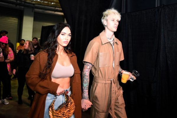 Megan Fox Wraps Her Legs and Lips Around Machine Gun Kelly, Meanwhile We Wrap Our Lips Around Another Cheeseburger