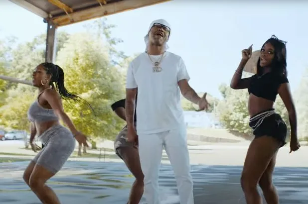 HotNewBreak Music: Juvenile Remixes ‘Back That Azz Up’ Into Pro-Vax Anthem We Can’t Wait to Twerk to While Spitting in a Stranger’s Mouth