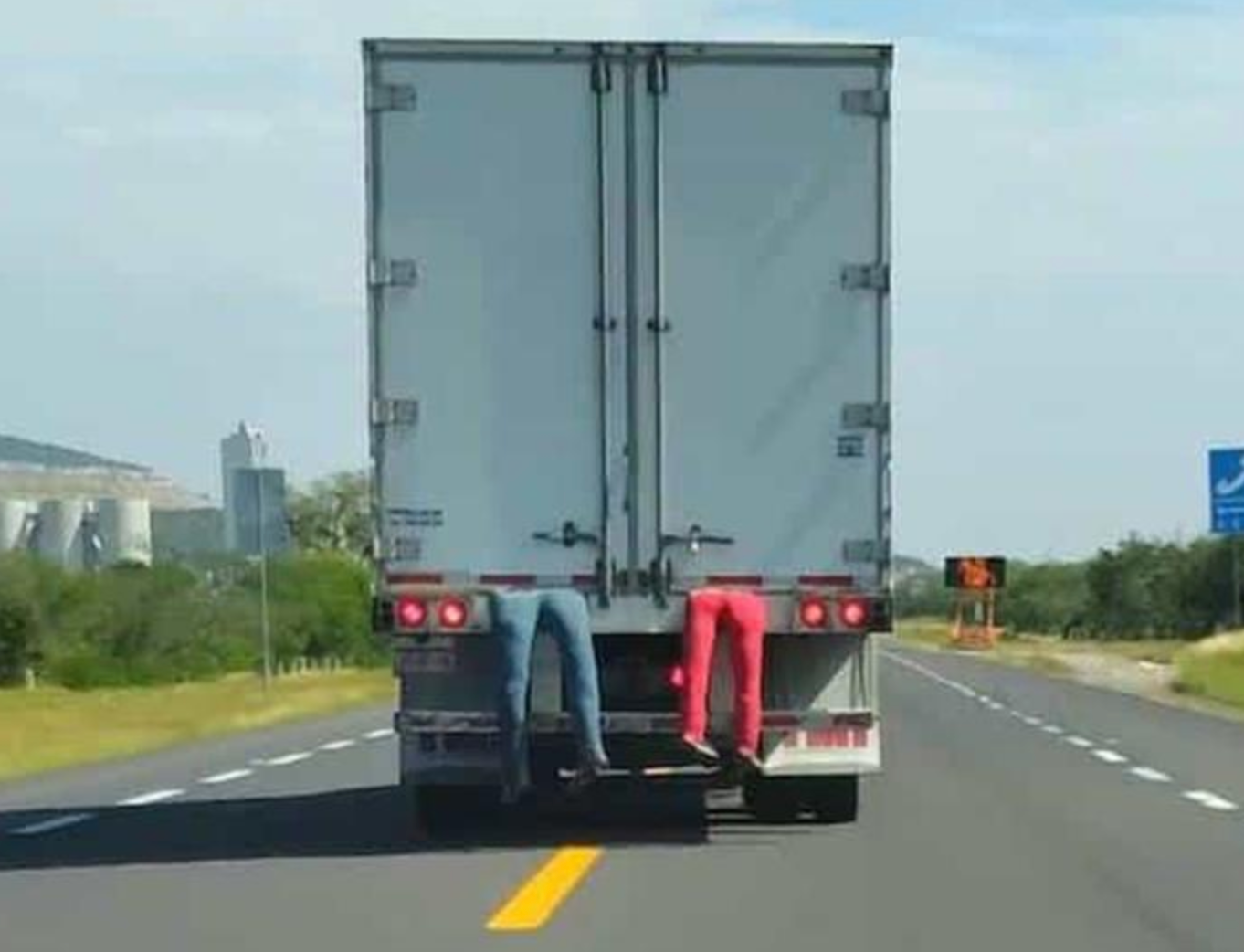 Funny Photos 03-09-2022 #17