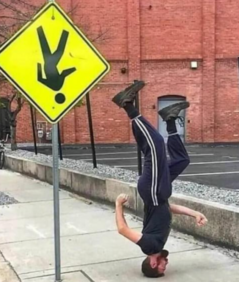 Funny Photos 05-03-2022 #16