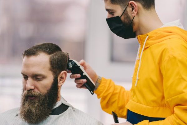 HotNewBreak Good News: Mobile Haircuts Come to New York City Health Care Workers