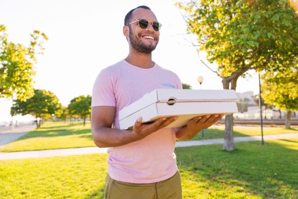 HotNewBreak Good Deed of the Day: Do a Pizza Drop For Someone in Need