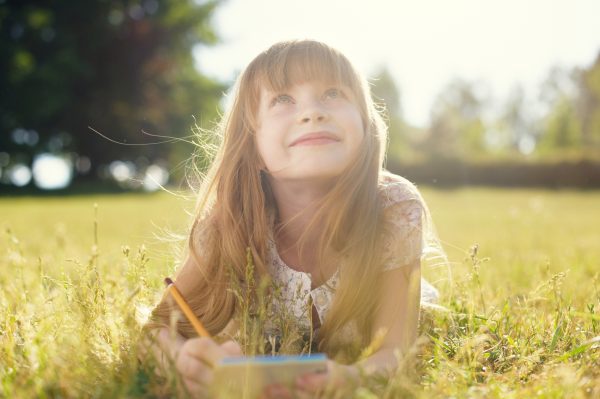 HotNewBreak Good News: Little Girl’s Thank-You Letter to Postal Worker Gets Massive Response From Across the Country