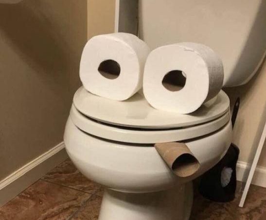 HotNewBreak Laughs: Today’s Funny Photos For 4-23